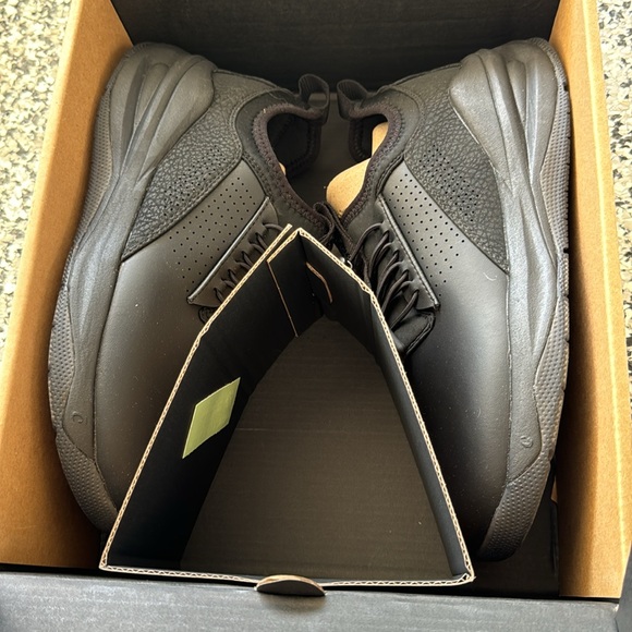 Clove nursing & healthcare worker shoes - Picture 2 of 3